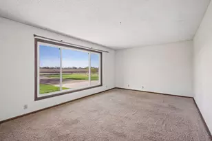 8550 40th St SW, Howard Lake, MN 55349 - Photo 6
