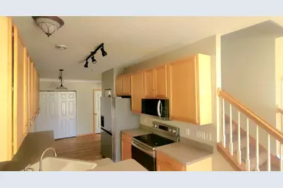 9239 Holly Lane N, Maple Grove, MN 55311 - Photo 6