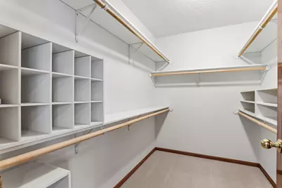 4676 Hamlet Avenue N, Oakdale, MN 55128 - Photo 24