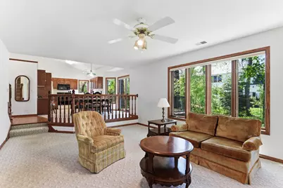 4676 Hamlet Avenue N, Oakdale, MN 55128 - Photo 12