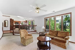 4676 Hamlet Ave N, Oakdale, MN 55128 - Photo 12
