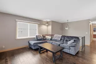 4126 Goldenrod Ln N, Plymouth, MN 55441 - Photo 10