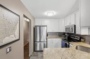 4126 Goldenrod Ln N, Plymouth, MN 55441 - Photo 6