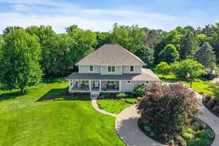 4854 Linden Trail N, Lake Elmo, MN 55042 - Photo 2