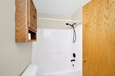 3301 30 Avenue S, Fargo,  58103 - Photo 28