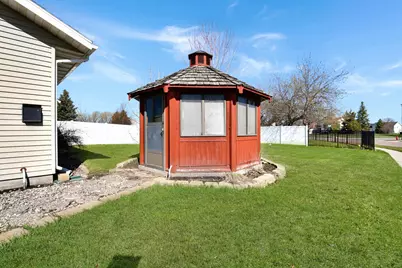 3301 30 Avenue S, Fargo,  58103 - Photo 54