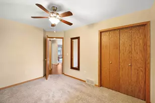 3301 30th Ave S, Fargo,  58103 - Photo 32