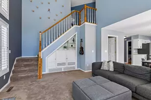 8135 Long Meadow Pointe, Eden Prairie, MN 55347 - Photo 12
