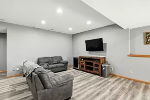 6328 Freedom Ln NW, Rochester, MN 55901 - Photo 18