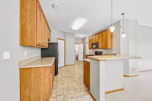 40 River Woods Dr W, Saint Paul Park, MN 55071 - Photo 12