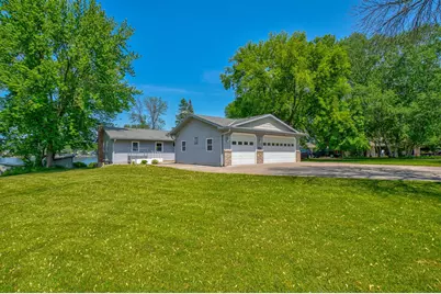 29645 Neal Avenue, Lindstrom, MN 55045 - Photo 2
