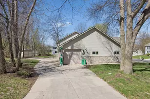 1304 Eagle Ridge Dr, Saint Joseph, MN 56374 - Photo 24
