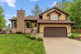 17128 Hannibal Ct, Lakeville, MN 55044 - Photo 2
