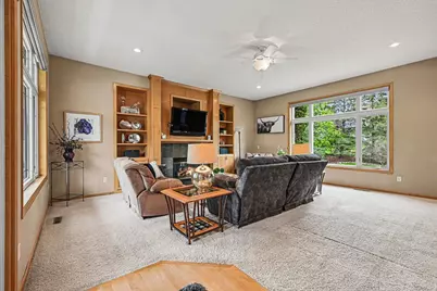 4517 Alicia Drive, Inver Grove Heights, MN 55077 - Photo 8