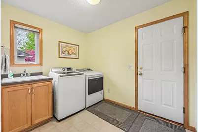 4517 Alicia Drive, Inver Grove Heights, MN 55077 - Photo 32