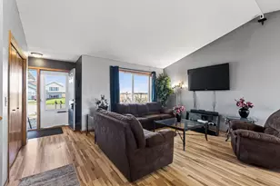 1601 Griffing Park Rd, Buffalo, MN 55313 - Photo 2