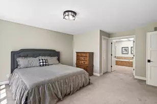 114 Wildwood Bay Dr, Mahtomedi, MN 55115 - Photo 16