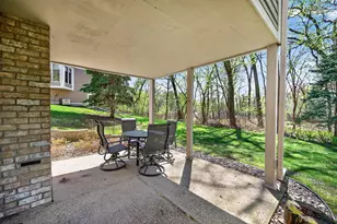114 Wildwood Bay Dr, Mahtomedi, MN 55115 - Photo 28