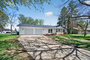 10325 Zion St NW, Coon Rapids, MN 55433 - Photo 2