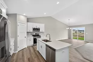 915 Yellowcrest St SW, Delano, MN 55328 - Photo 6