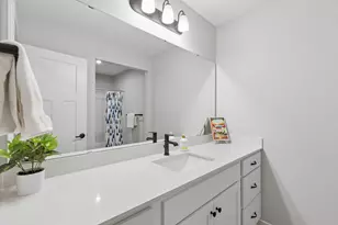 6780 Bellflower Dr, Excelsior, MN 55331 - Photo 32