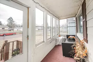 5517 Oakes Ave, Superior, WI 54880 - Photo 8
