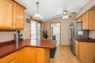 5517 Oakes Ave, Superior, WI 54880 - Photo 12
