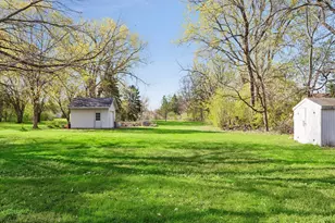 660 County Rd D E, Little Canada, MN 55117 - Photo 36