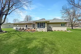 3207 Redwood Ave, Slayton, MN 56172 - Photo 18