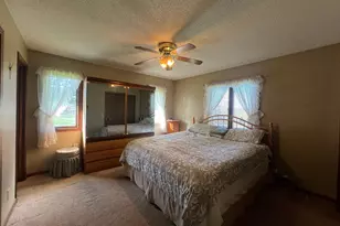 2114 Jannsen Ct, Menomonie, WI 54751 - Photo 16