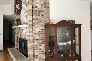 2114 Jannsen Ct, Menomonie, WI 54751 - Photo 8