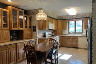 2114 Jannsen Ct, Menomonie, WI 54751 - Photo 10