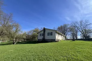 2114 Jannsen Ct, Menomonie, WI 54751 - Photo 36