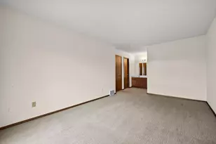 6978 W 84th St Cir, Bloomington, MN 55438 - Photo 18