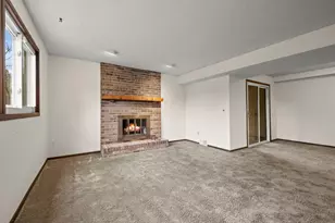 6978 W 84th St Cir, Bloomington, MN 55438 - Photo 32