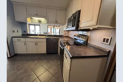 2679 Albion Avenue #305, Fairmont, MN 56031 - Photo 4