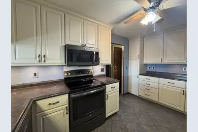 2679 Albion Avenue #305, Fairmont, MN 56031 - Photo 6
