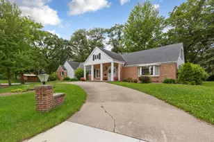 2100 Linn Dr, Owatonna, MN 55060 - Photo 2