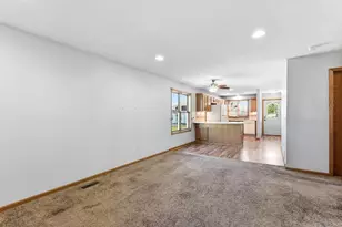 411 N Walnut St, Belle Plaine, MN 56011 - Photo 6