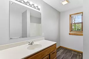 411 N Walnut St, Belle Plaine, MN 56011 - Photo 16