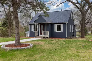 6610 Lucia Ln NE, Fridley, MN 55432 - Photo 2