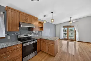 842 22nd St SE, Rochester, MN 55904 - Photo 8
