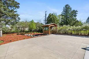 319 Bellwood Ave, Maplewood, MN 55117 - Photo 36
