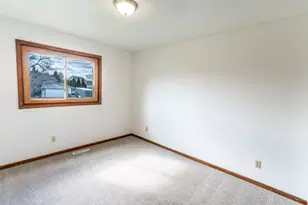 9724 Washburn Ave N, Brooklyn Park, MN 55444 - Photo 2