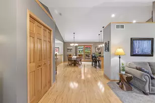612 Park View Ct, Hudson, WI 54016 - Photo 6