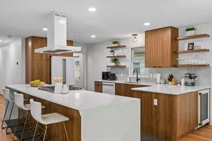 145 Rustic Lodge W, Minneapolis, MN 55419 - Photo 8