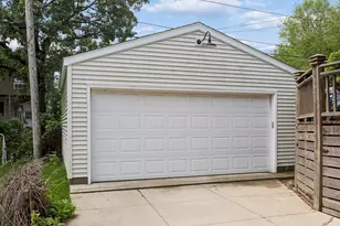 145 Rustic Lodge W, Minneapolis, MN 55419 - Photo 38