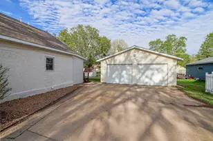 219 S Cedar St, Belle Plaine, MN 56011 - Photo 28