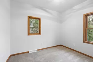 219 S Cedar St, Belle Plaine, MN 56011 - Photo 18