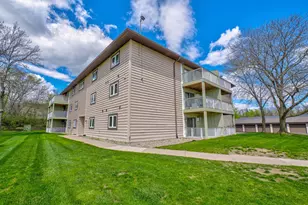 570 Whispering Ln, Hastings, MN 55033 - Photo 2